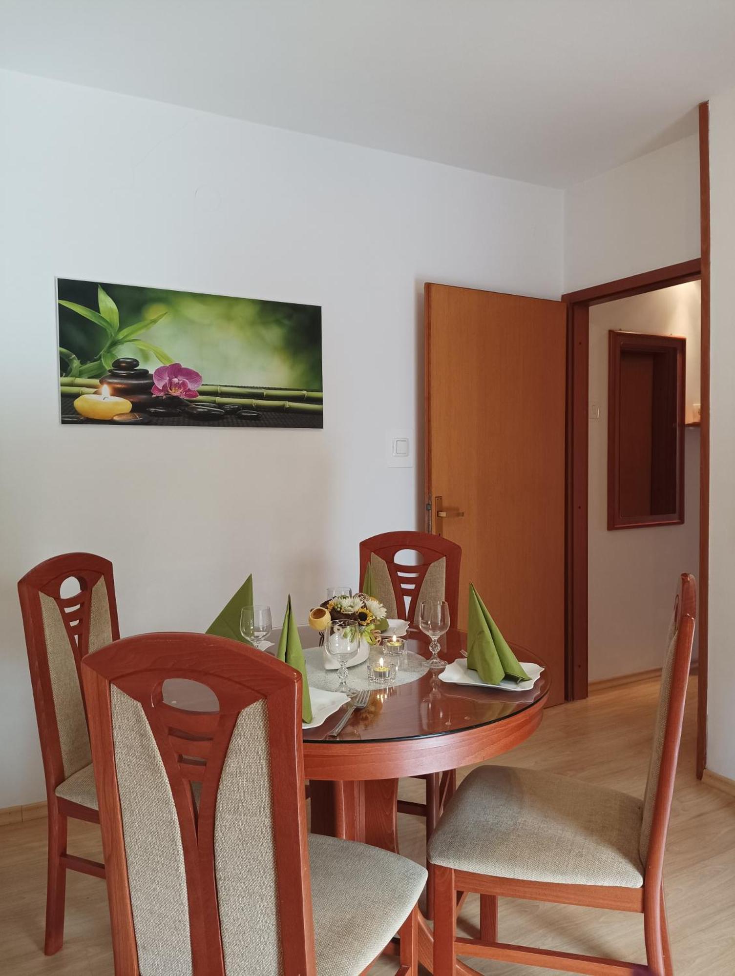 Apartment Milotic ลอฟราน ภายนอก รูปภาพ
